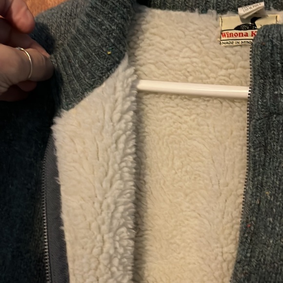 Winona Knits wool and nylon Sherpa-lined sweater vest - Picture 5 of 7